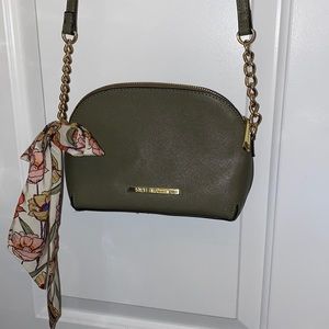 Small crossbody bag